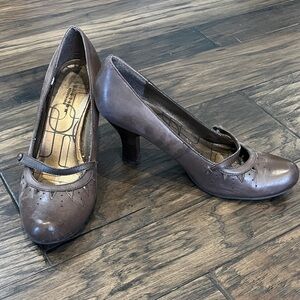 Vintage Reaction Kenneth Cole Dark Brown Leather Heels